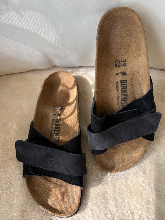 Birkenstock Shoes - Birkenstock Oita 2 strap suede sandals size 8/39🔥 EUC